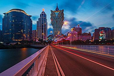 《黑暗之魂》“光环”MOD发布 可以在黑魂里打枪了